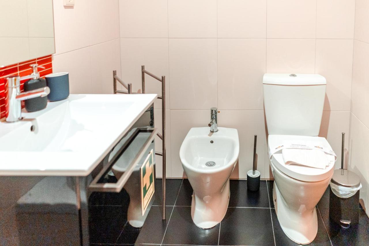 Cozy Studio In The Heart Of Lapa - 5Min Walk To Metro! Porto Exterior photo